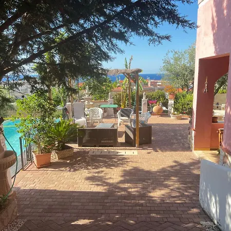 度假居 Dei Tramonti *